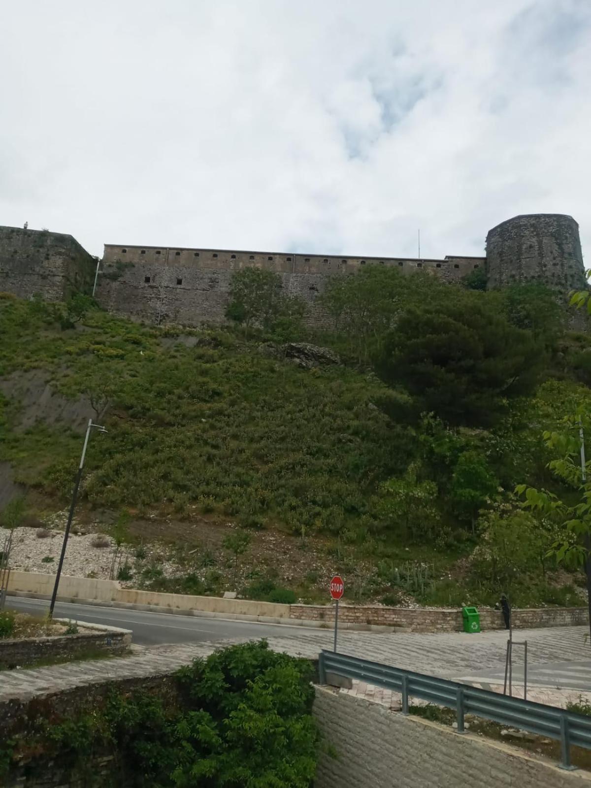 Relax Camping Gjirokastër 외부 사진